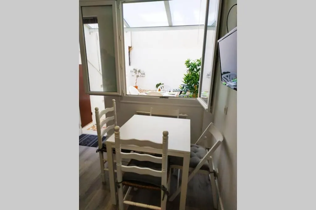 Exceptionnel : Hypercentre Biarritz T2 Avec Patio Apartment