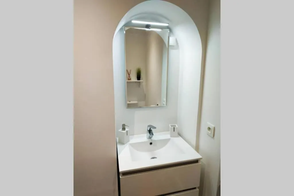 Exceptionnel : Hypercentre Biarritz T2 Avec Patio Apartment